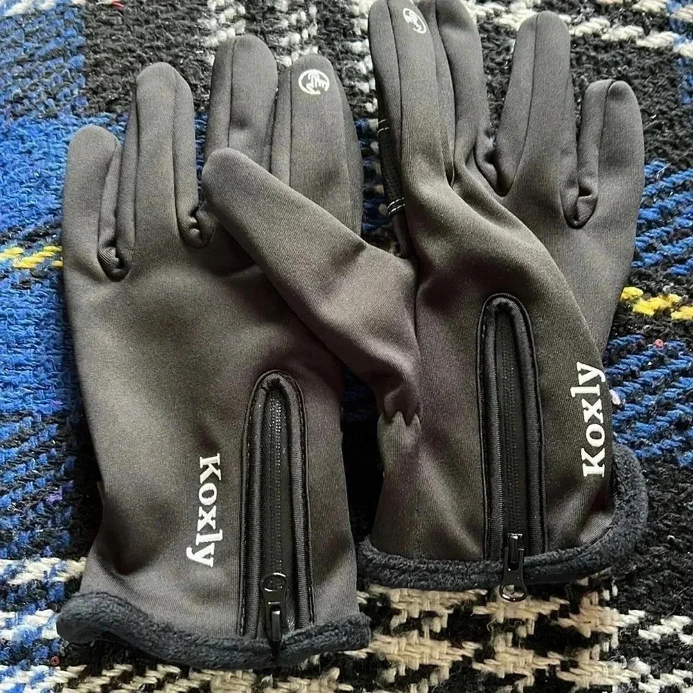 (15)New gloves